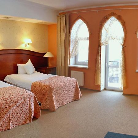 Premier Hotel Shafran スームィ エクステリア 写真