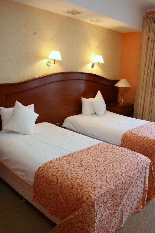 Premier Hotel Shafran スームィ 部屋 写真